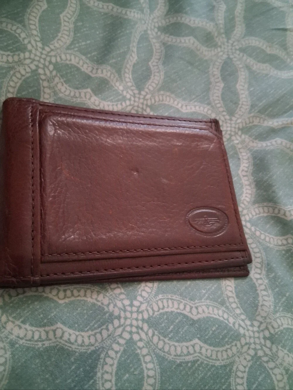 Dockers Men's Brown Leather Bi-Fold Wallet - Classic Design